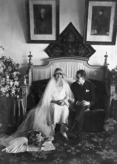 Modernization: Bridal couple in Turkey, 1924