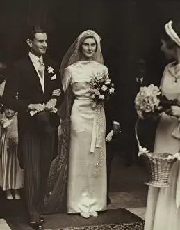 Satin: Bride and groom, Rome