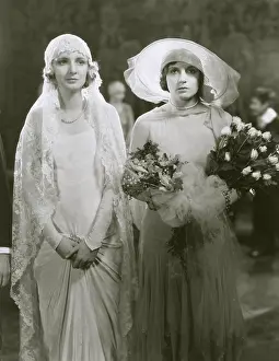 150806: Bride and maid of honor