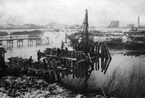 Construct: Bridge building at the Livenza river, 1918