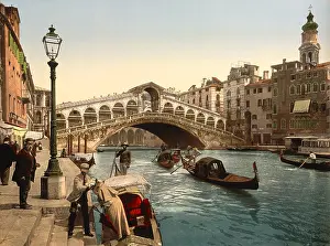Rialto: Bridge - Canal - Venice - Italy