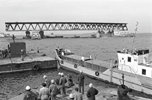 Ulyanovsk: Bridge construction, 1992