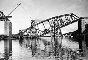 Temporary: Bridge construction near Smolensk on the Eastern Front, 1941