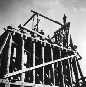Construct: Bridge construction of the Todt Organization