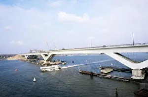 Reservoir: Bridge linking Moscow and Dubna under construction, 1981