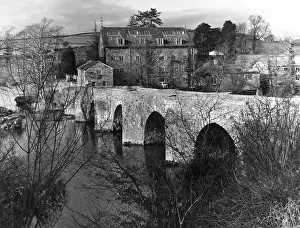 Staverton: Bridge across River Dart at Staverton, Devon