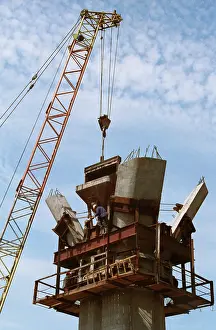 Oblast: Bridge across Volga under construction
