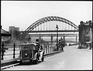 Gateshead: BRIDGES ON THE TYNE