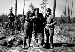 Blockade: Briefing at Leningrad, 1942