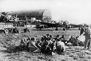 Stopover: Briefing session of German fighter pilots against Yugoslavia