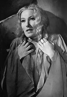 Illusion: Brigitte Horney in llusion, 1941