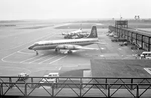 Gatwick: Bristol Britannia 301 G-AOVJ