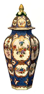 Finial: Bristol Vase