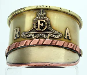 Aubers: British 4 5 Howitzer shell case base - Army Service cap