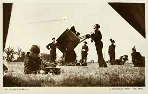Anti Aircraft: British Air Defence Exercises - Searchlight operators