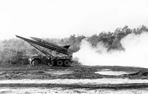 Hohne: British allies at target practice