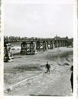 Dusseldorf: British Army Royal Engineers building The Freeman Bridge