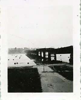 Dusseldorf: British Army Royal Engineers building The Freeman Bridge