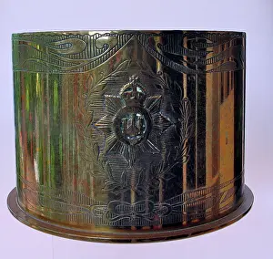Devonshires: British Artillery Howitzer shell case - Badge of Devonshires