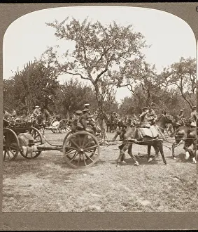 Hooks: BRITISH ARTILLERY MOVING