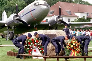 Raisin: British ceremony in memory of Berlin Blockade