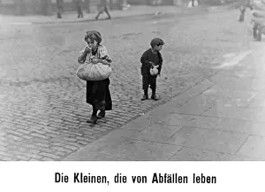 Need: British children looking for food, 1925