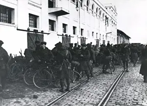 Disembark: British cyclists company disembarking, Salonika, WW1