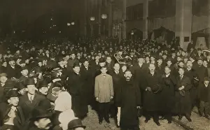 Romani: British evangelist Gipsy Smith preaching in