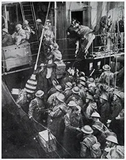 Nov19: British Expeditionary Force evacuating from Dunkirk, WW2
