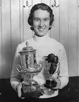Fencers: The British fencer Judy Guinness with