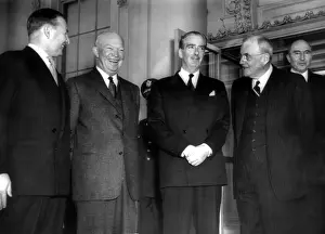 Makins: British Foreign Secretary Selwyn Lloyd, ?