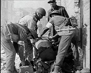 Medics: British Medics Helping a Fellow Soldier