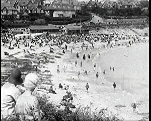 British Pathé Ltd: British People Enjoying the Beach