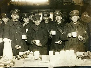 Mugs: British prisoners from Kut returning to London, WW1