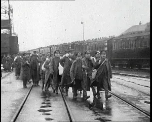 British Pathé Ltd: Former British Prisoners Of War Returning Home