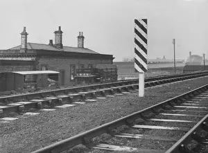 Knaresborough: British railroad signal, 1936