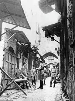 Access: British security forces in the Old City of Jerusalem, 1936