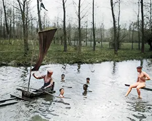 Improvised: British soldiers boating during rest break, WW1