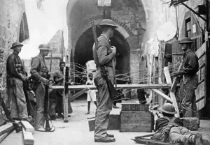 Access: British soldiers guard the access to the Omar