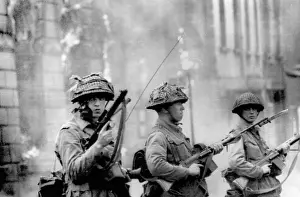 Nothern: British soldiers stand guard in the Falls ?