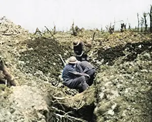 Worcesters: British troops digging trench, Ovillers, Western Front, WW1