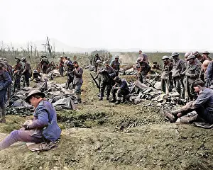 British troops resting and cleaning weapons, WW1