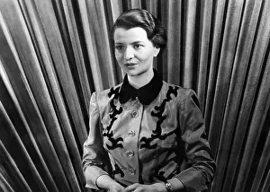 Rundfunk: broadcast, television, studios, announcer Irene