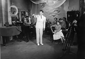 Rundfunk: broadcast, television, studios, recording a show