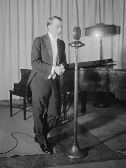 Mass Media: Broadcaster Graham McNamee won Radio Digest's 1925