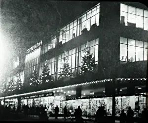 Co Op: Broadway Xmas