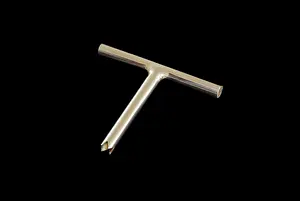 Screws: Broken screw extractor