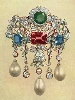 Romanovs: The brooch of the Romanoffs