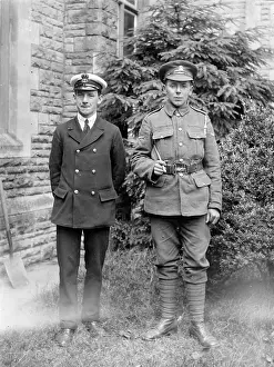 Fusiliers: Two brothers in uniform, prepared for war