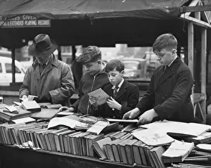 Leaflets: Browsing through book stalls - Shude Hill, Manchester